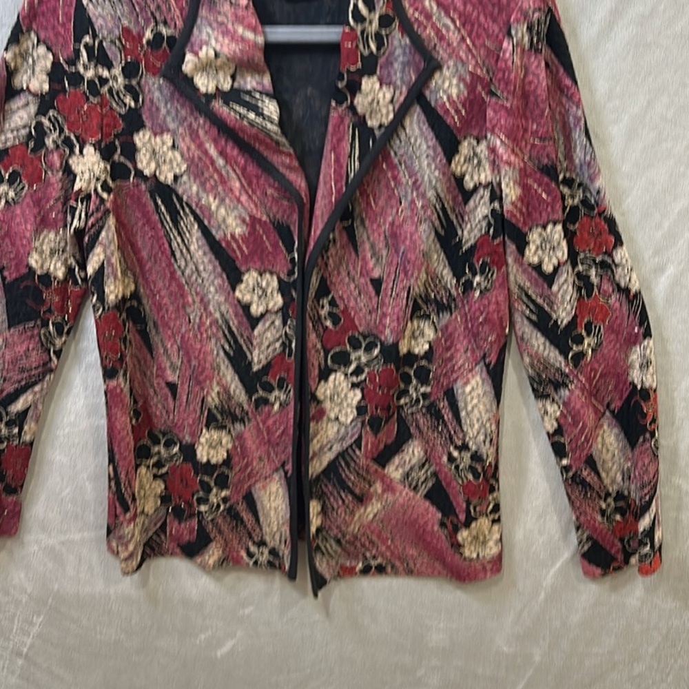 Elegant Floral Women's Blazer - Pink and Black